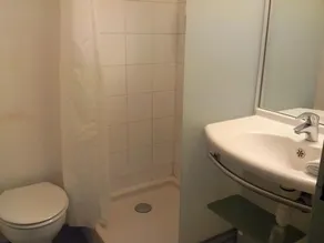 hotelF1 Sud Poitiers - Salle de bain