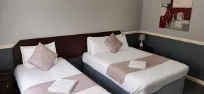 The Crewe Arms Hotel - Rum