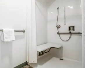 Rodeway Inn Monterey Near Fairgrounds - Salle de bain