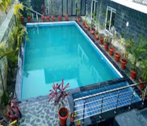 Iris Lite Corbett - Pool