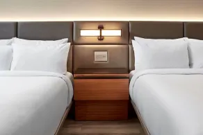 AC Hotel by Marriott Santa Rosa Sonoma Wine Country - Chambre