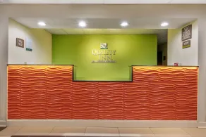 Quality Inn Rogersville - Lobby