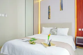 Wood Accent Studio At Royal Sentul Park Apartment - Værelse