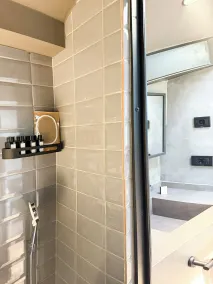 Lecole Hotel By Cityloft - Bathroom