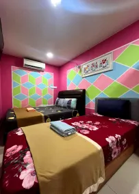 DE GLORY HOTEL UsJ 21 - Quarto