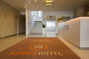 Košice Hotel - Borne des arrivées/des départs