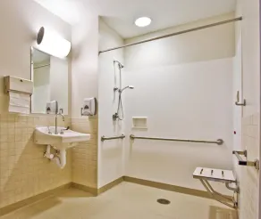 Country Inn & Suites by Radisson, St Petersburg - Clearwater, FL - Salle de bain