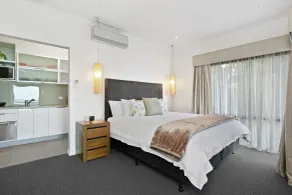 Arthurs Views - Room