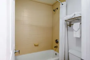 Quality Inn Clute Freeport - Salle de bain