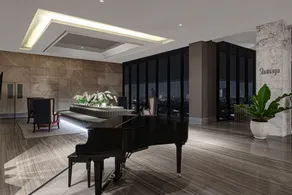 Whiz Luxe Hotel Spazio Surabaya - Reception