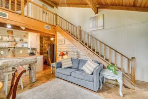 Riverfront Deck: Outdoor Retreat in Fairhope! - Interiör