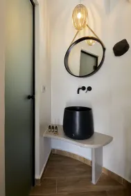 Aecon Suites - Bathroom