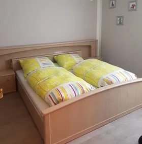 Kinderfreundliches Privatzimmer mit Garten und Terrasse - Zimmer