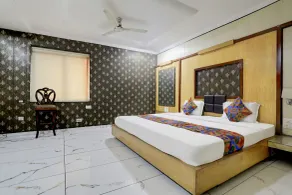 Hotel Rahul Deluxe - Room