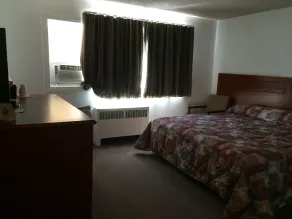 Esterhazy Motor Hotel - Room