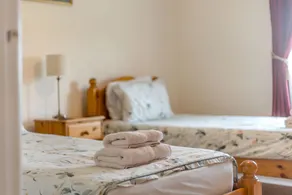 Wood Cottage - Room