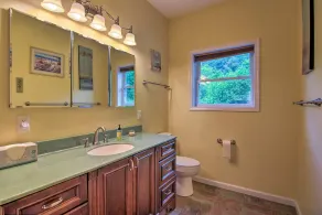 Blue Ridge Mountain Rental w/ Hot Tub & Gas Grill! - Interiör
