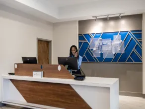 Holiday Inn Express & Suites Greensboro - I-40 atWendover by IHG - Réception