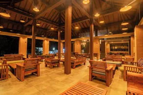 LUXTORI Arugambay - Hall