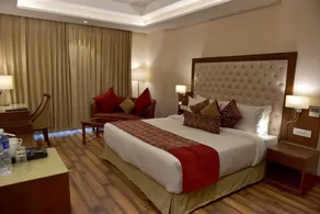 Royale Retreat Hotel & Spa Near Mall Road - Room