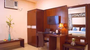 Park Square Hotel And Banquet - Chambre