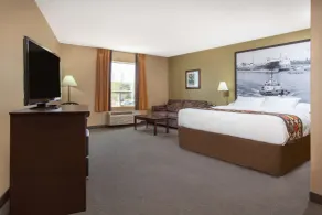 Super 8 by Wyndham Midland - Chambre