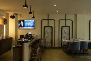 Clarion Hotel Hyderabad - Restaurant
