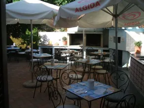 Su Cantaru Guesthouse - Restaurang