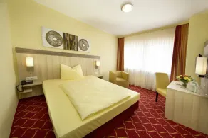Montana Hotel Köln-Bonn Airport - Room