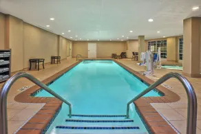 Candlewood Suites Indianapolis Northeast by IHG - Piscina