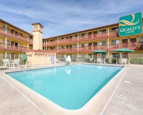 Quality Inn San Bernardino - Loma Linda - Piscine