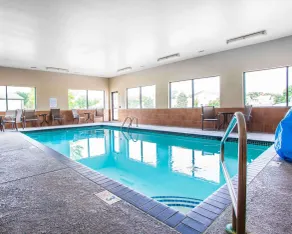 Quality Inn & Suites Ankeny-Des Moines - Pool