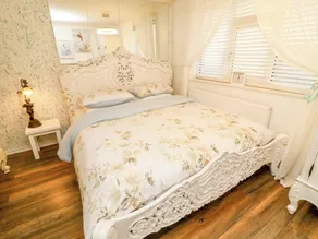Ivys End Boutique Chic Manor Cottage Elegant & Sophisticated Retreat in Loughborough offering 3bedrooms - Rom