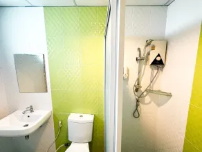 The Island Resort - Bathroom