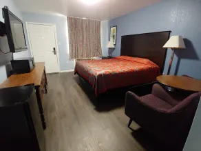 Brooks City Executive Inn - Room