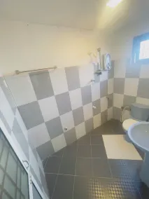 Chrish Residence - Bathroom