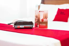 RedDoorz at La Casa Guesthouse former RedDoorz at Tamarind Street Angeles City - Chambre