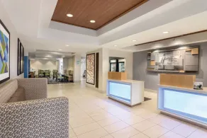 Holiday Inn Express Hotel & Suites Shawnee I-40 by IHG - Reception