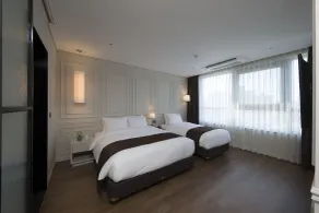 Ramada by Wyndham Daejeon - Rum