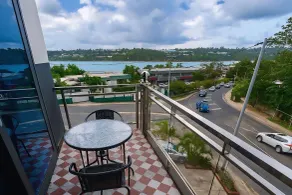 Crown Royale Hotel & Lounge - Room