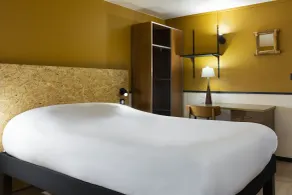 Greet Hôtel Villeneuve la Garenne - Room