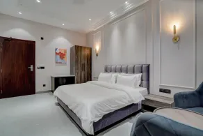 Nirvana Hotel & Banquet - Chambre