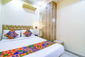 Collection O Ketan Regency Near Acropolis Mall - Room