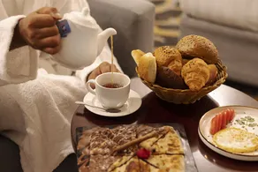 Laten Suites Al Naseem - Breakfast meal