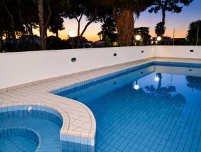 Renova Residence  - Pool