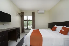 OYO 89960 Manjung Inn Hotel - Chambre