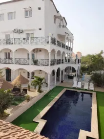 Jozene House - Pool