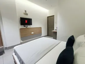 Hotel Kant by GoHotels - Near Shree Dwarkadhish Temple - Room