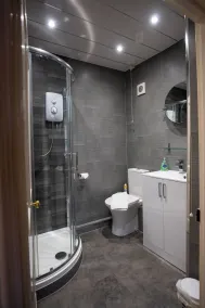 Laburnum Guest House at Bistro En Glaze - Baño