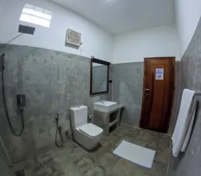 SurfBayVilla - Bathroom